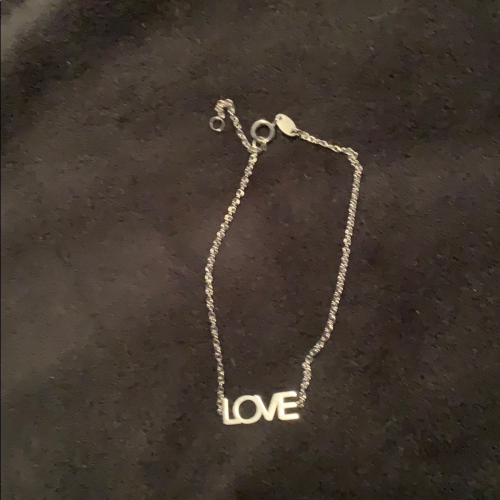 🤑PRICE REDUCED🤑cute love ❤️ Child size bracelet
